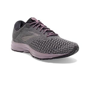Brooks woman’s Revel 2 running shoes like new